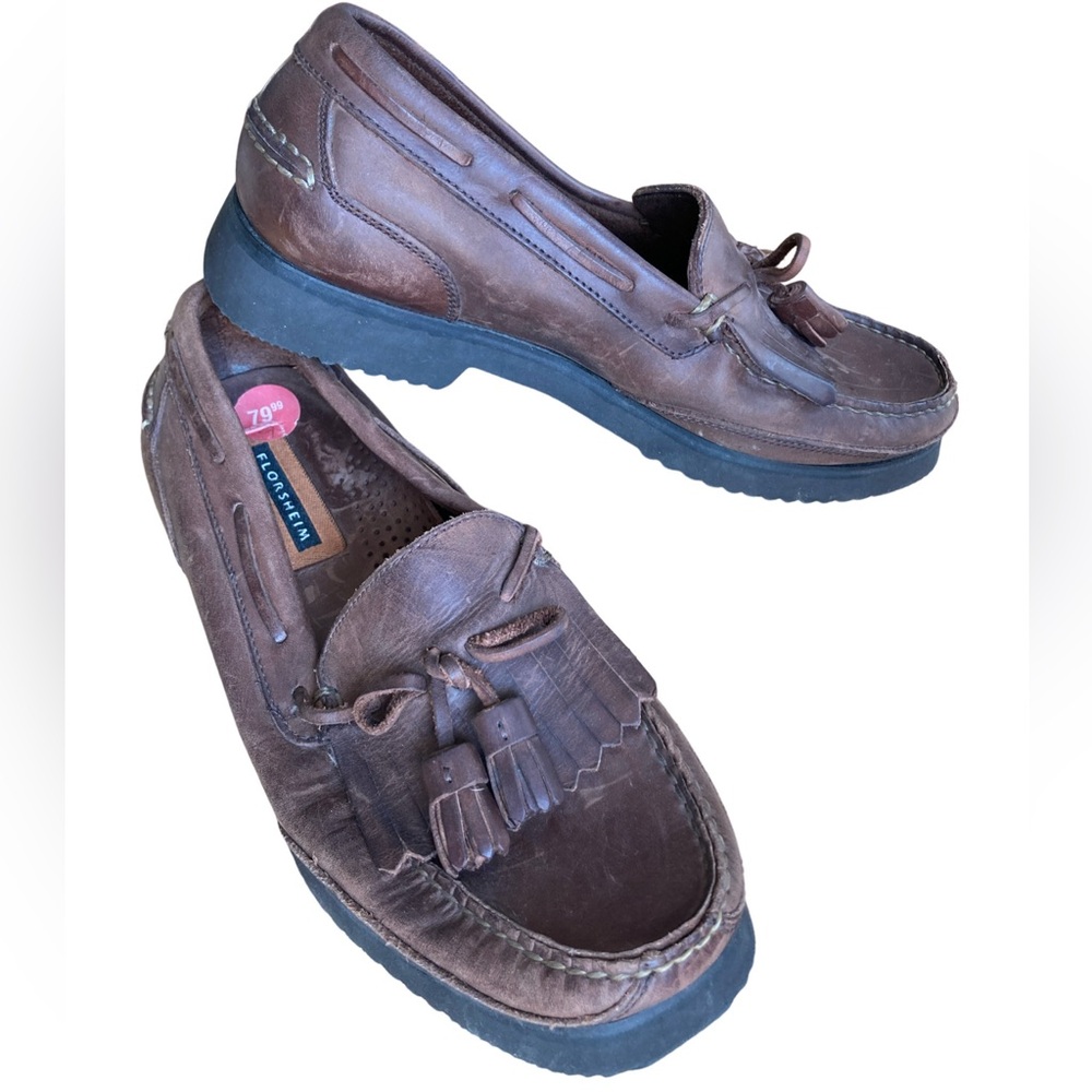 Florsheim Tassle Fringe Boat Shoe Slip On Loafer Skid Resistant Sole Size 9 EUC